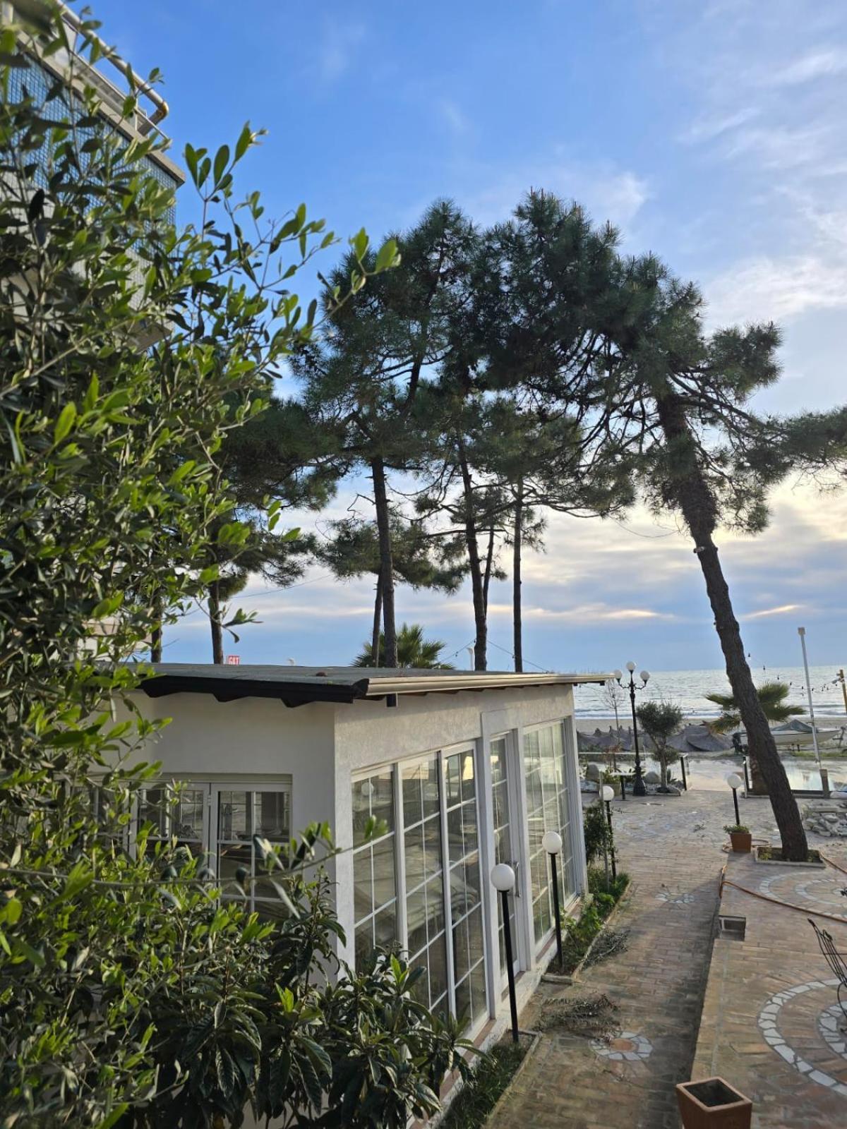 Blue Amr Hotel Shkallnur Exterior foto
